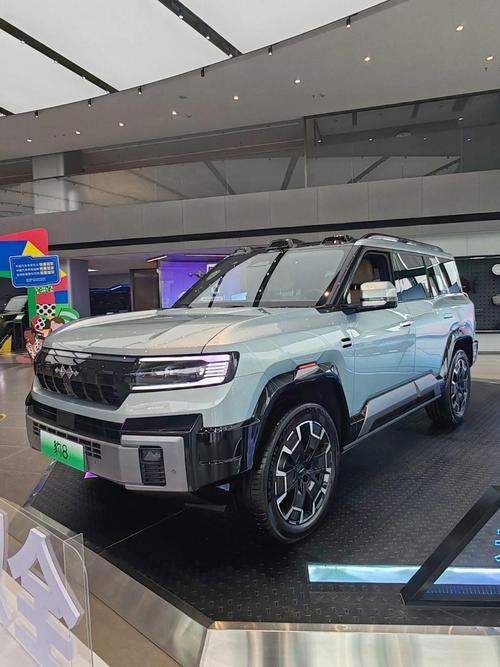 深圳240比亚迪方程豹硬派越野的爆款，英菲尼迪35周年与你共成长